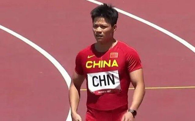 国内自拍露脸普通话对白在线